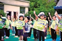 处所教育行政部分结合区域内中小学、职业院校